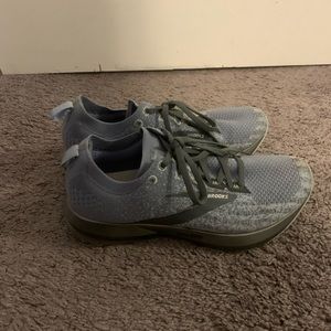 Women’s Brooks Levitate